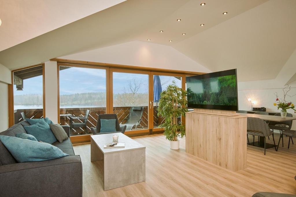 Hotel Seeblick & Ferienwohnung Bad Endorf Exteriér fotografie