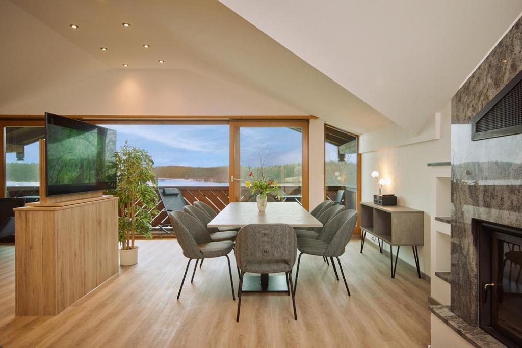 Hotel Seeblick & Ferienwohnung Bad Endorf Exteriér fotografie